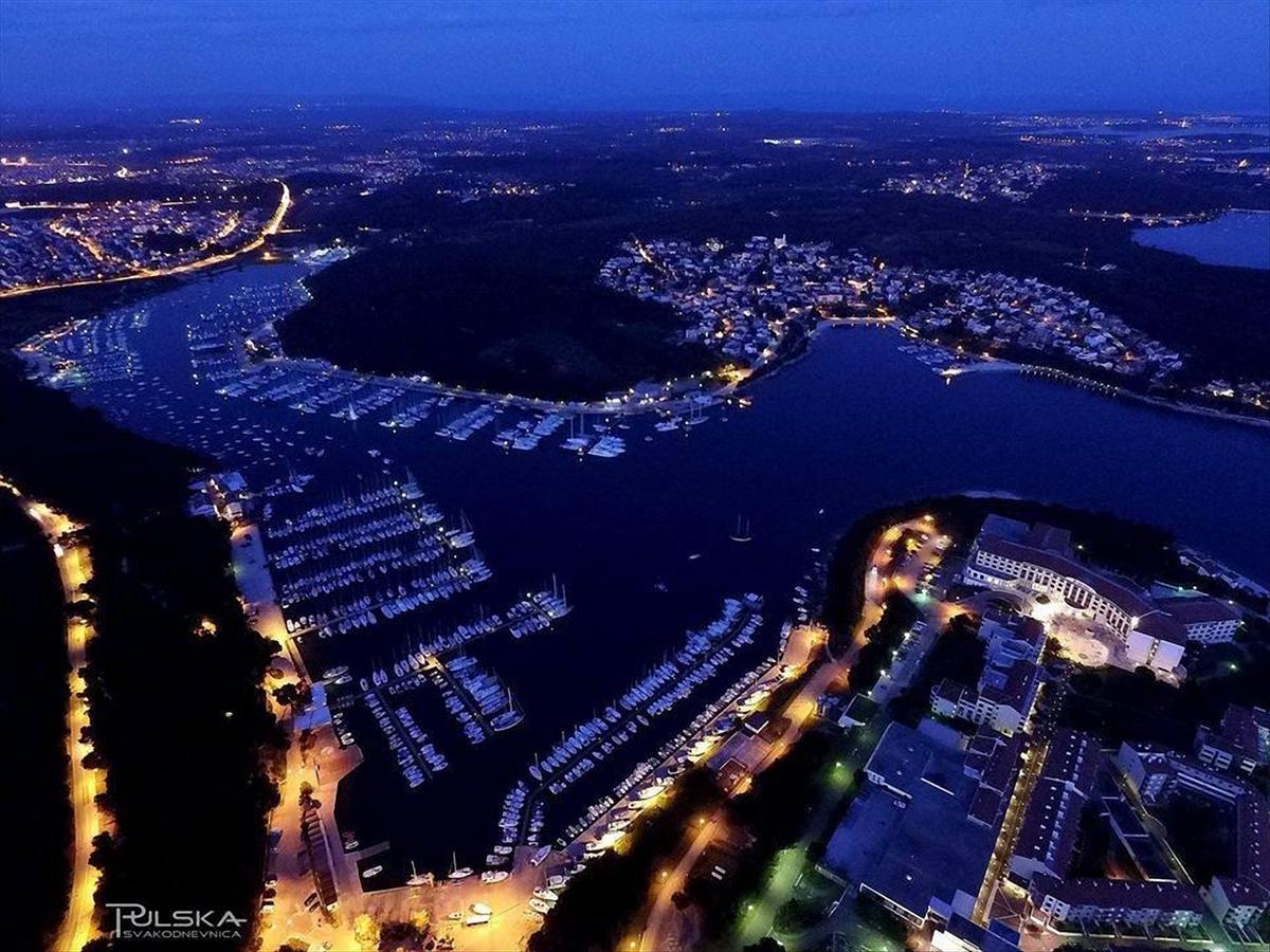 Apartment Lungomare Pula Dış mekan fotoğraf