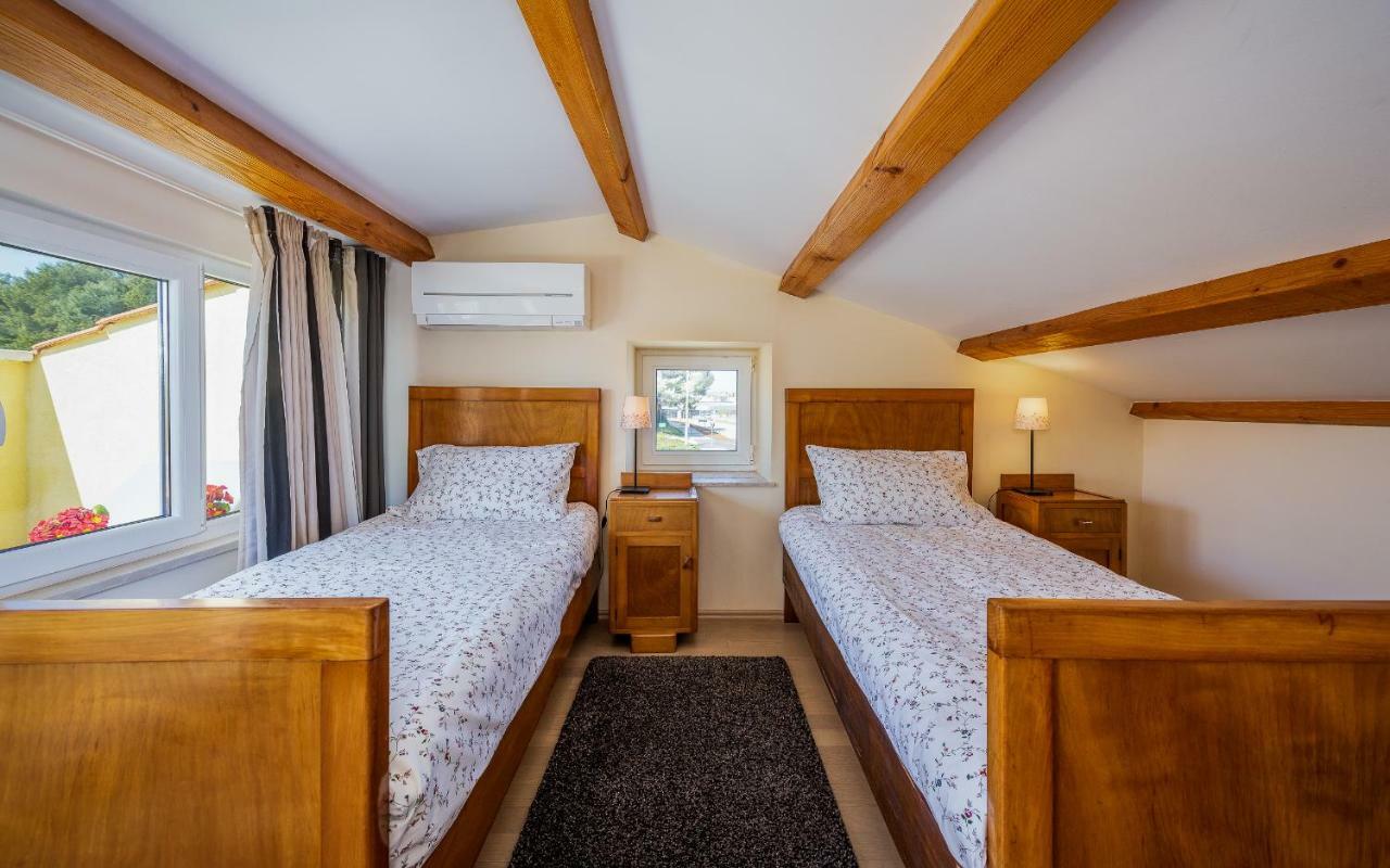 Apartment Lungomare Pula Dış mekan fotoğraf