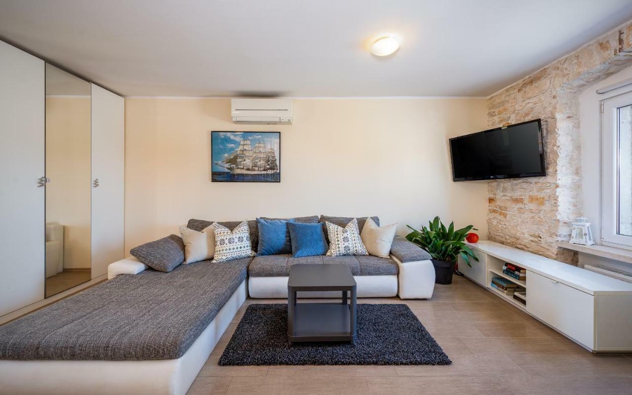 Apartment Lungomare Pula Dış mekan fotoğraf